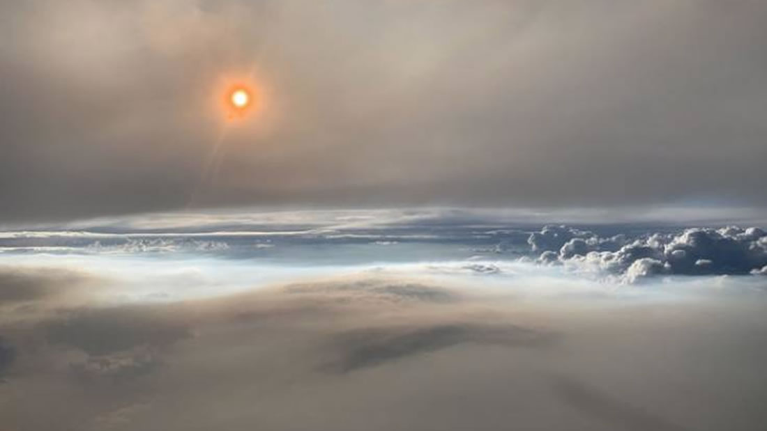 Extraña nube de fuego «de otro mundo» aparece sobre Washington y científicos la atraviesan