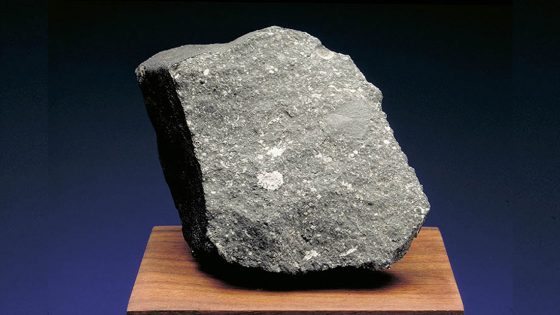 Hallan materiales más antiguos que el sistema solar en un meteorito