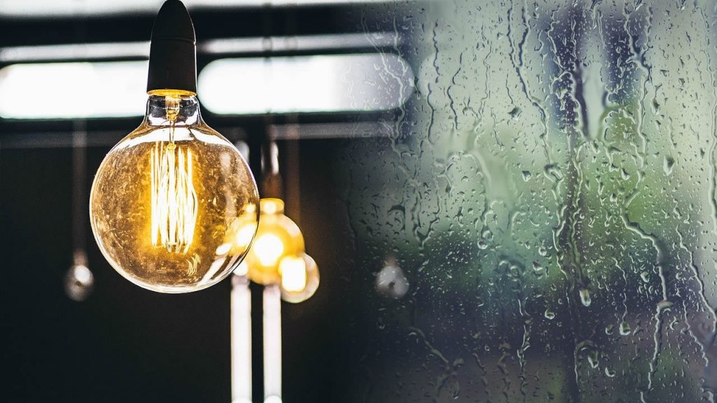 Científicos logran generar cargas eléctricas utilizando solo humedad en el aire CODIGO COSMICO